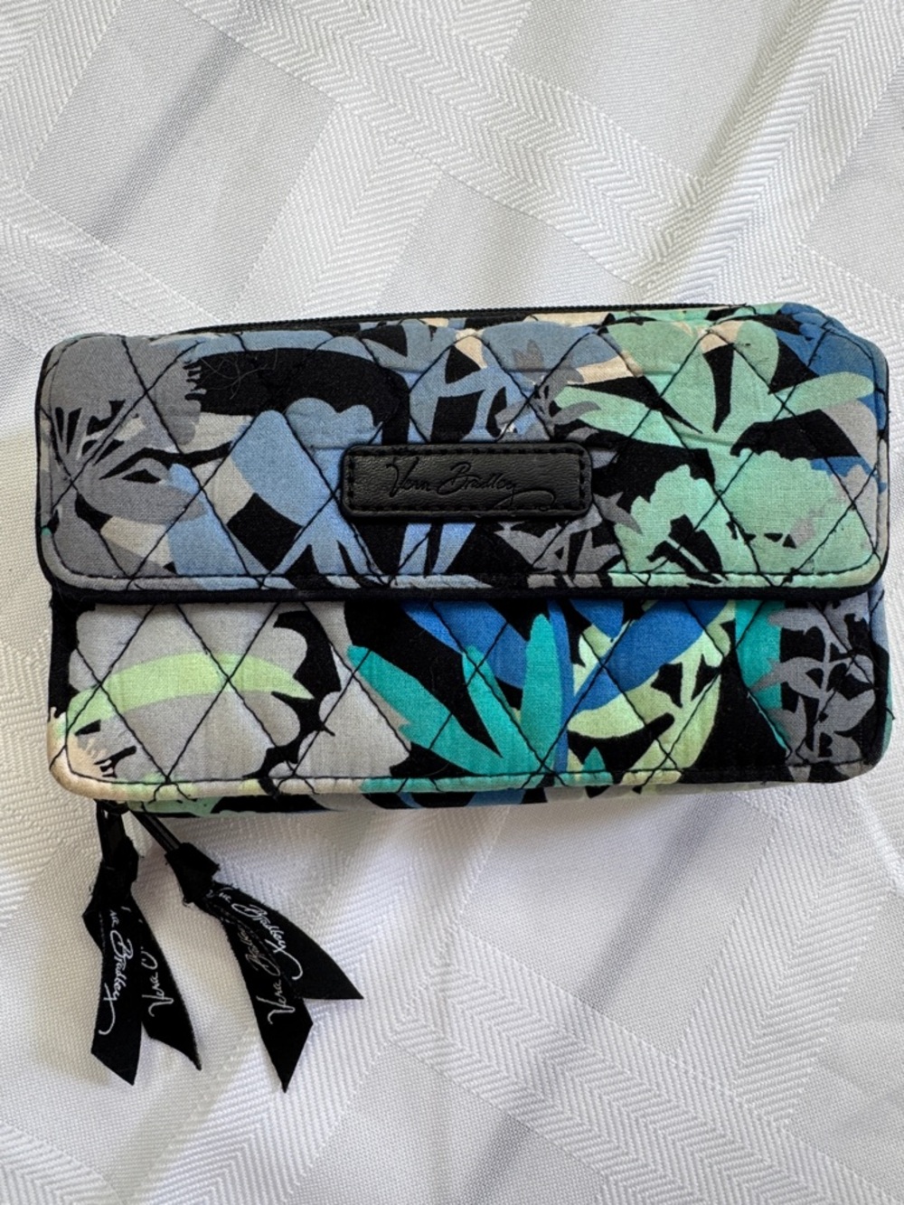 Vera Bradley Quilted Floral Zip Wallet Clutch in Teal, Aqua & Gray